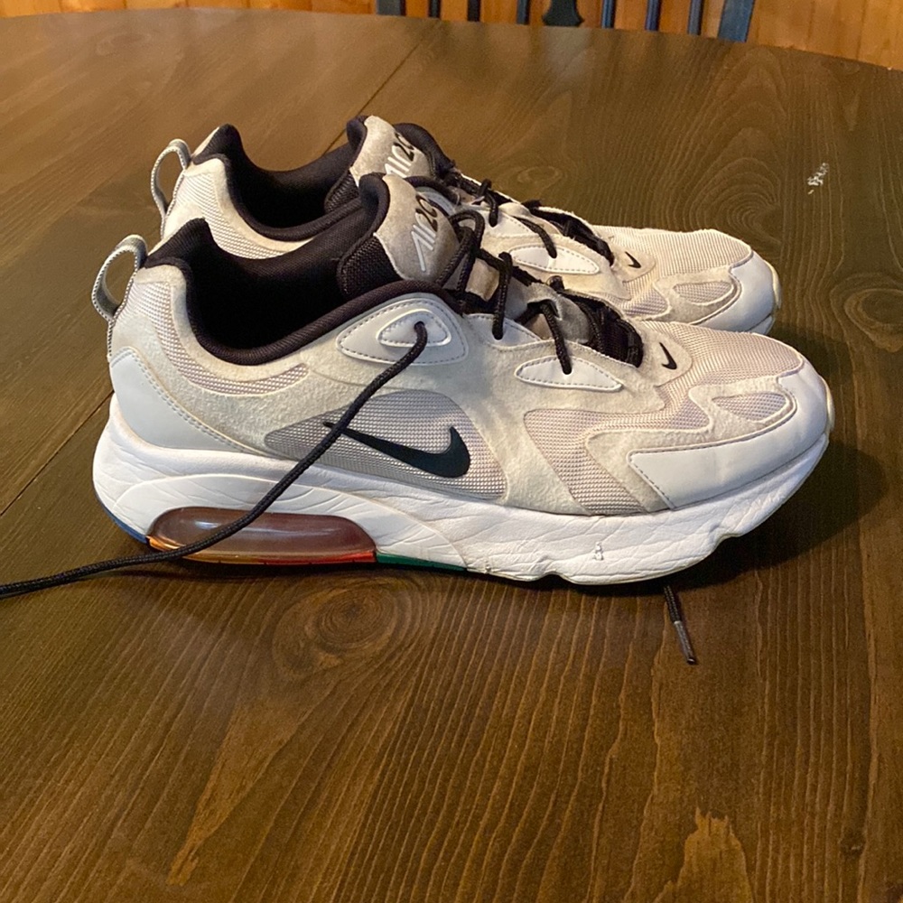 Nike Air Max 2 Infinity Sneakers
